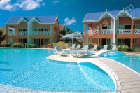 3_star_calodyne_sur_mer_hotel_swimming_pool.jpg