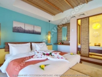laguna_beach_hotel_and_spa_mauritius_bedroom_set_up_for_honeymoon.jpg