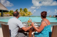laguna_beach_hotel_and_spa_mauritius_couple_at_the_restaurant.jpg