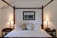 20_degrees_sud_hotel_mauritius_bed_front_view.jpg