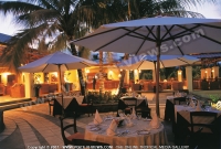 4_star_hotel_paradise_cove_hotel_restaurant.jpg