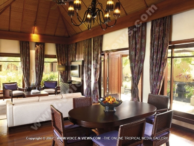 5 star hotel shanti maurice presidential villa living room
