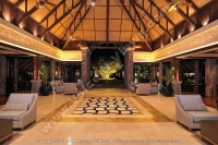 the_grand_mauritian_a_luxury_collection_resort_and_spa_mauritius_lobby_at_night.jpg