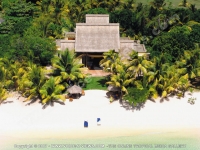paradis_hotel_mauritius_front_view_from_the_sea.jpg