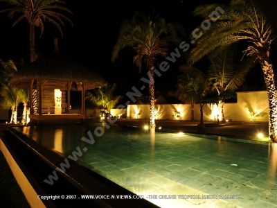 premium villa pereybere mauritius ref 16 pool during the evening
