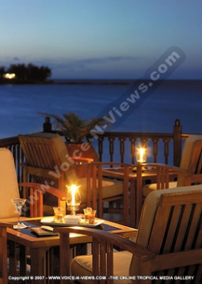 royal palm hotel mauritius bar and sea view at night
