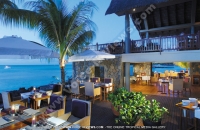 royal_palm_hotel_mauritius_natureaty_restaurant_at_night.jpg