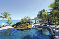 royal_palm_hotel_mauritius_swimming_pool_and_sea_view.jpg