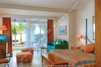 shandrani_resort_and_spa_hotel_mauritius_family_suite_bedroom.jpg