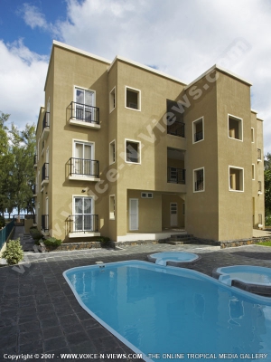 standard apartment flic en flac mauritius ref 102 general view

