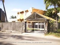 standard_apartment_pereyebere_ref_187_general_view_of_the_entrance.JPG