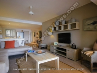 superior_penthouse_apartments_cap_malheureux_ref_94_tv_room.jpg