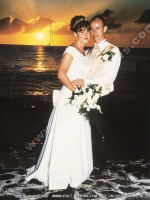 wedding_at_maritim_hotel_mauritius_just_married_couple_and_sunset_view.jpg