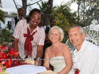 wedding_and_honeymoon_in_mauritius_shanon_and_nicolas_wedding_witness.jpg