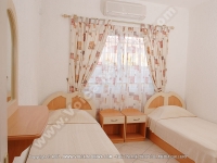 apartment_orchidee_mauritius_single_bedroom_view.jpg
