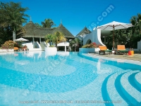 casuarina_hotel_mauritius_sunbed_and_swimming_pool_view.jpg