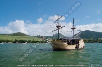 laguna_beach_hotel_and_spa_mauritius_sea_view_and_pirate_boat.jpg