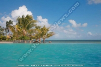 laguna_beach_hotel_and_spa_mauritius_swimming_pool_general_view.jpg