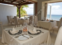le_recif_hotel_mauritius_restaurant_set_up_and_sea_view.jpg