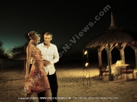 les_pavillons_hotel_mauritius_couple_going_for_romantic_diner.jpg