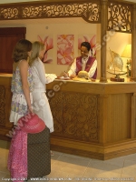 movenpick_resort_and_spa_hotel_mauritius_guests_at_the_reception_desk.jpg