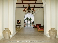 movenpick_resort_and_spa_hotel_mauritius_lobby_general_view.jpg