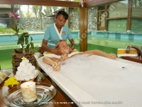 movenpick_resort_and_spa_hotel_mauritius_young_lady_having_facial_massage_at_aldana_spa.jpg