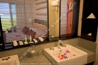 pearle_beach_hotel_mauritius_bathroom.jpg