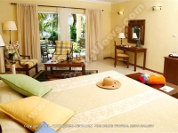 standard_hotel_pereybere_mauritius_ref_183_deluxe_suite.jpg