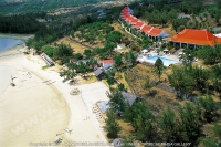 3_star_hotel_mourouk_ebony_hotel_aerial_beach_and_hotel_view.jpg