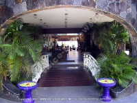 2_star_hotel_mont_choisy_mauritius_entrance_view.jpg