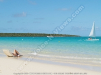 lady_in_sunbed_at_pointe_desny_beach_mauritius.jpg