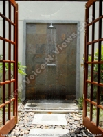 general_view_of_the_outdoor_bathroom_premium_mountain_chalets_chamarel_mauritius_ref_159.jpg