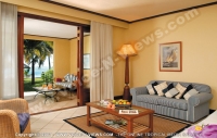 paradis_hotel_mauritius_junior_suite_living_room_and_ terrace_view.jpg