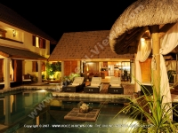 general_view_of_the_pool_and_its_sunbeds_premium_villa_pereybere_mauritius_ref_16.jpg
