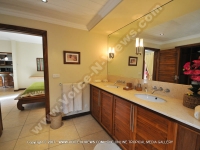 view_of_the_bathroom_side_of_the_two_bedroom_villa_ref_16_mauritius.jpg