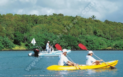 shandrani resort and spa hotel mauritius kayaking

