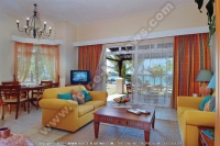 shandrani_resort_and_spa_hotel_mauritius_family_suite_living_room.jpg