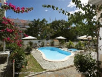 standard_apartment_mont_choisy_mauritius_ref_114_swimming_pool_and_back_view.jpg