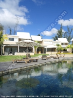 white_oak_villa_mauritius_front_and_pool_view.jpg