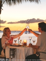 le_meridien_hotel_mauritius_couple_in_restaurant.jpg