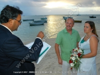 peterson_wedding_at_mont_choisy_beach_mauritius_during_ceremony.jpg